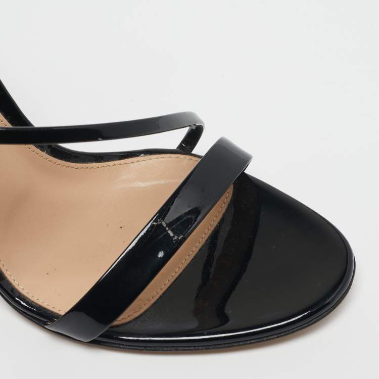 Pre Owned Gianvito Rossi Manhattan Size 38 Black Patent Leather Ankle Strap Sandals