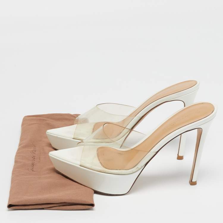 مملوكة مسبقًا Gianvito Rossi Betty Size 37.5 Transparent PVC Platform Slide Sandals