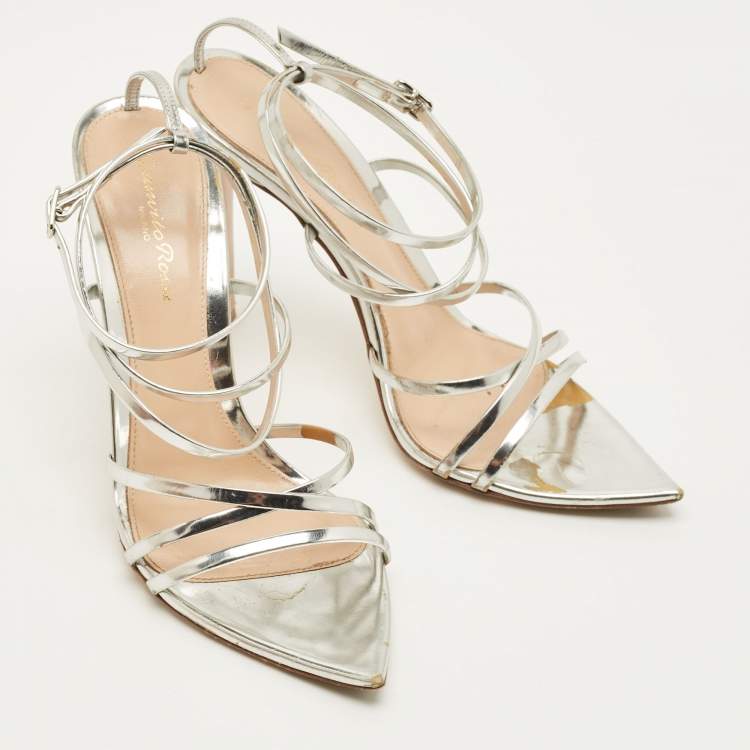 Pre Owned Gianvito Rossi Ettie Size 37 Silver Patent Leather Ankle Strap Sandals