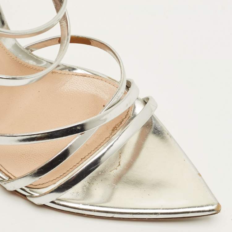 Pre Owned Gianvito Rossi Ettie Size 37 Silver Patent Leather Ankle Strap Sandals