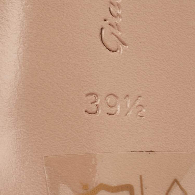 Pre Owned Gianvito Rossi Elle Size 39.5 Beige PVC Slide Sandals