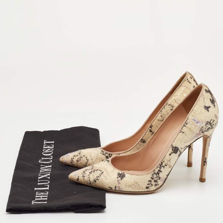Pre Owned Gianvito Rossi Size 37.5 Multicolour Print Sequin Fabric Pointed Toe Pumps
