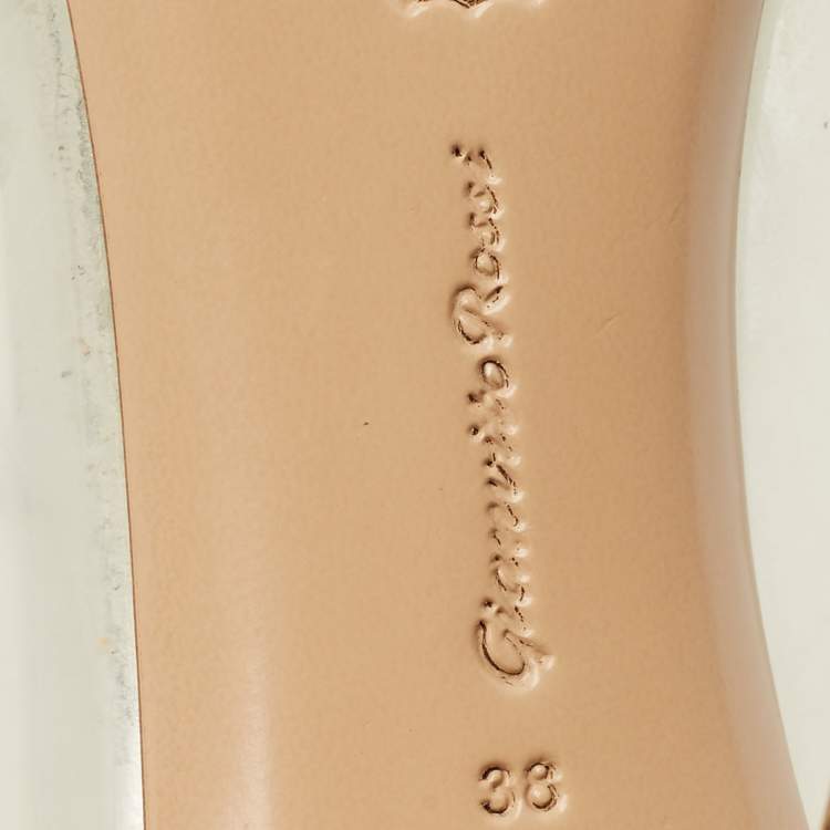 Pre Owned Gianvito Rossi Halley Size 38 Transparent/Silver Patent Leather and PVC Crystal Embellished Pumps