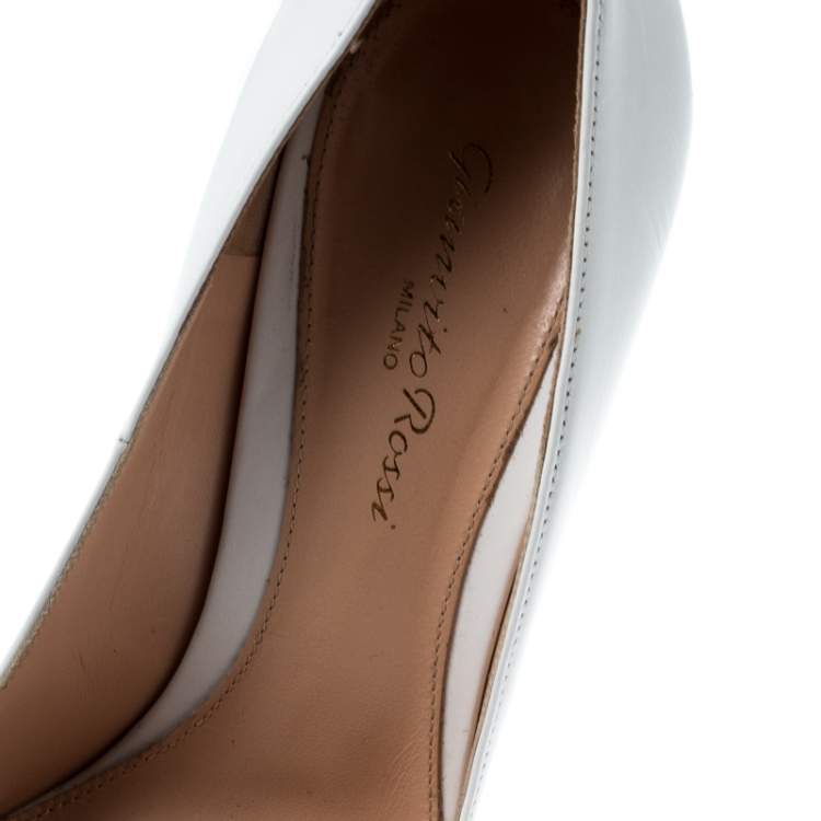 Pre Owned Gianvito Rossi White Leather Pointed Toe Pumps Size 37.5