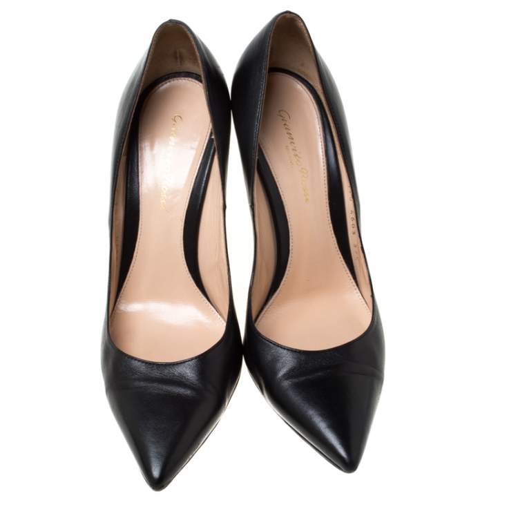 Pre Owned Gianvito Rossi Black Leather Pointed Toe Pumps Size 37.5