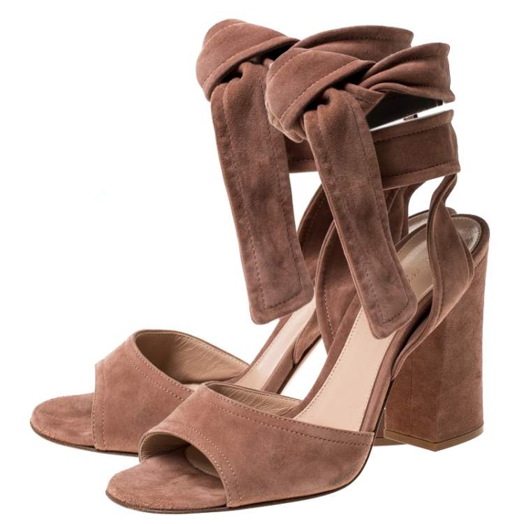 Pre Owned Gianvito Rossi Beige Suede Ankle Tie Sandals Size 37