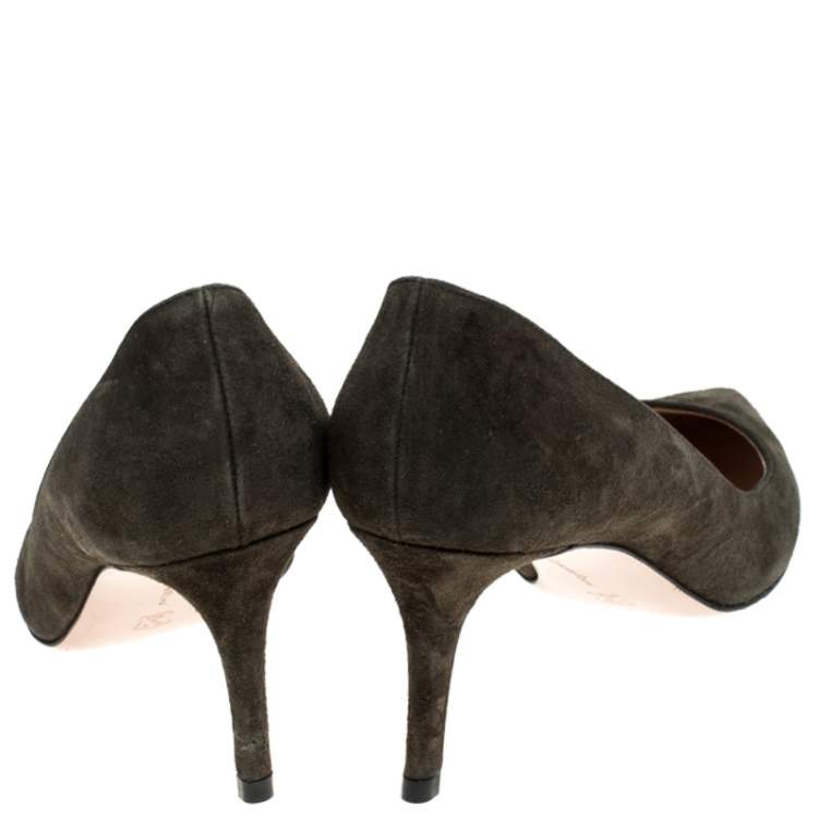 Pre Owned Gianvito Rossi Grey Suede Pointed Toe Pumps Size 41