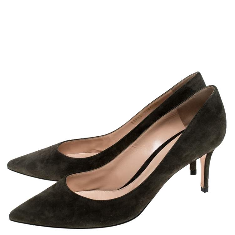 Pre Owned Gianvito Rossi Grey Suede Pointed Toe Pumps Size 41