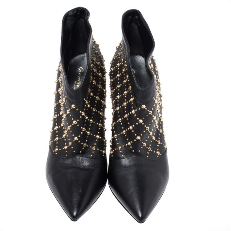 Pre Owned Gianvito Rossi Black Leather Studded Ankle Boots Size 37.5