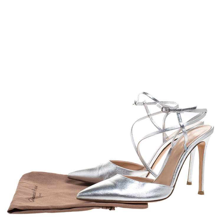 Pre Owned Gianvito Rossi Silver Leather Pointed Toe Ankle Strap Sandals Size 39