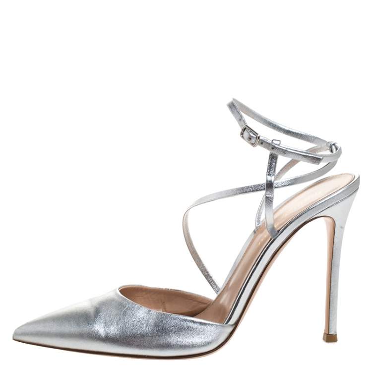 Pre Owned Gianvito Rossi Silver Leather Pointed Toe Ankle Strap Sandals Size 39