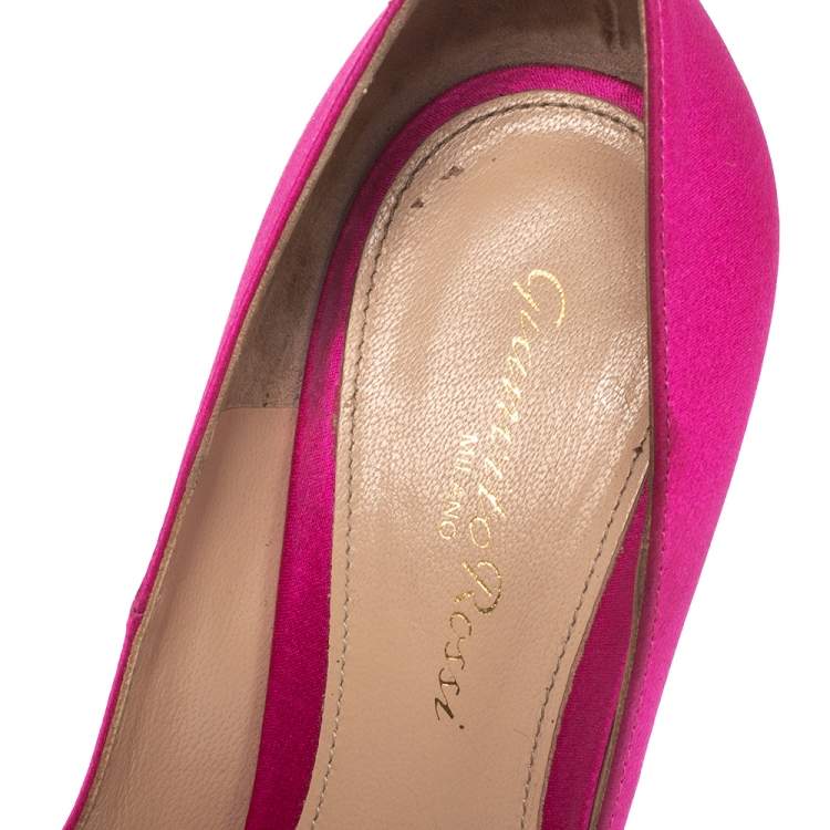 Pre Owned Gianvito Rossi Pink Satin Pointed Toe Pumps Size 36 