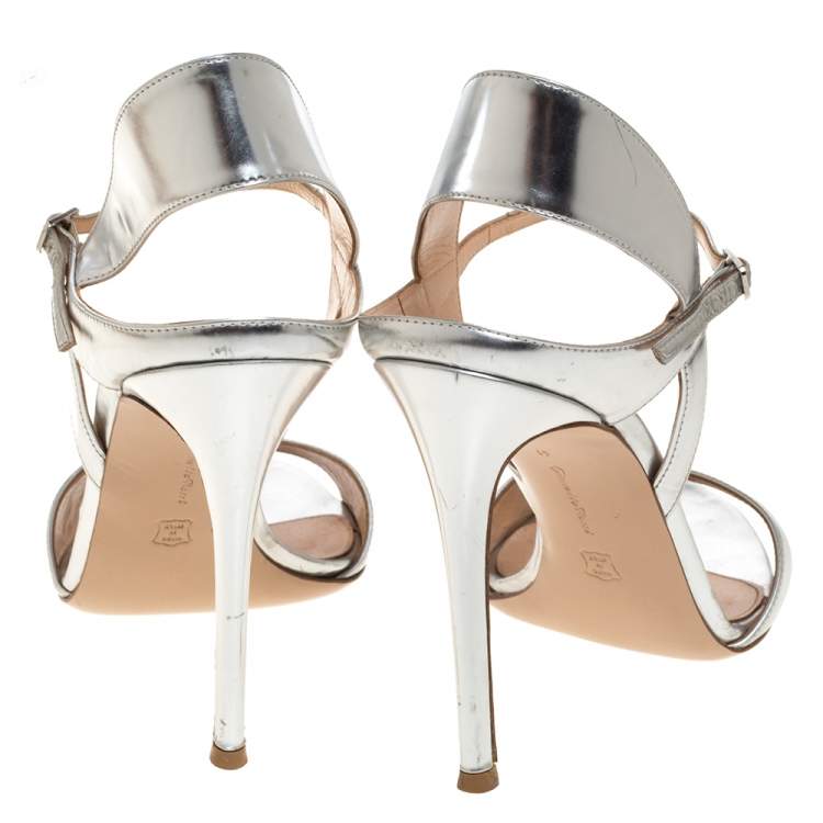 Pre Owned Gianvito Rossi Silver Leather Ankle Strap Sandals Size 41