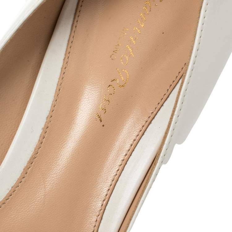 Pre Owned Gianvito Rossi White Leather Pointed Toe Pumps Size 41