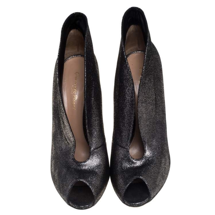 Pre Owned Gianvito Rossi Metallic Silver Foil Suede Vamp Peep Toe Booties Size 39.5