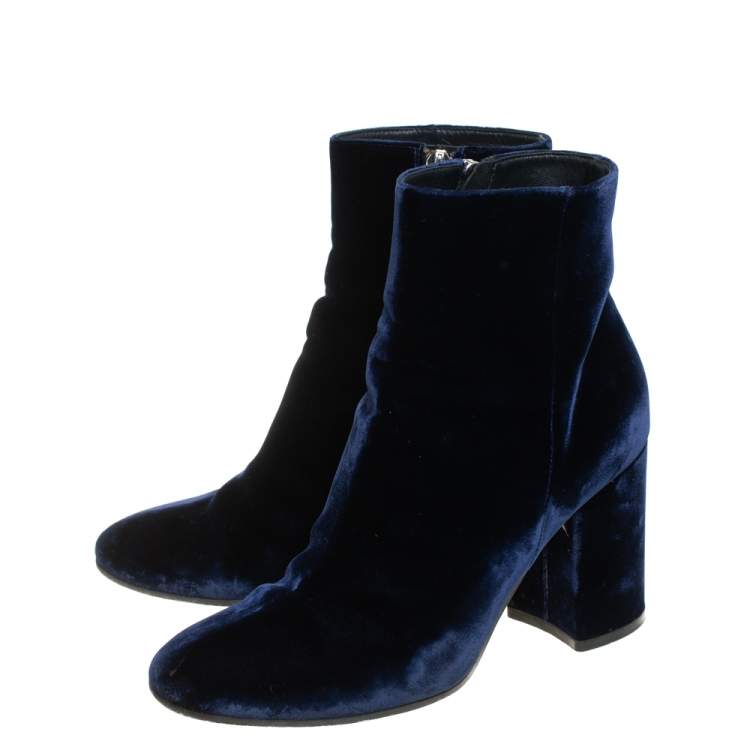 Pre Owned Gianvito Rossi Blue Velvet Rolling 85 Ankle Boots Size 36