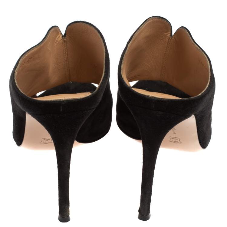 Pre Owned Gianvito Rossi Black Suede Cobalt Peep-Toe Mules Size 39.5