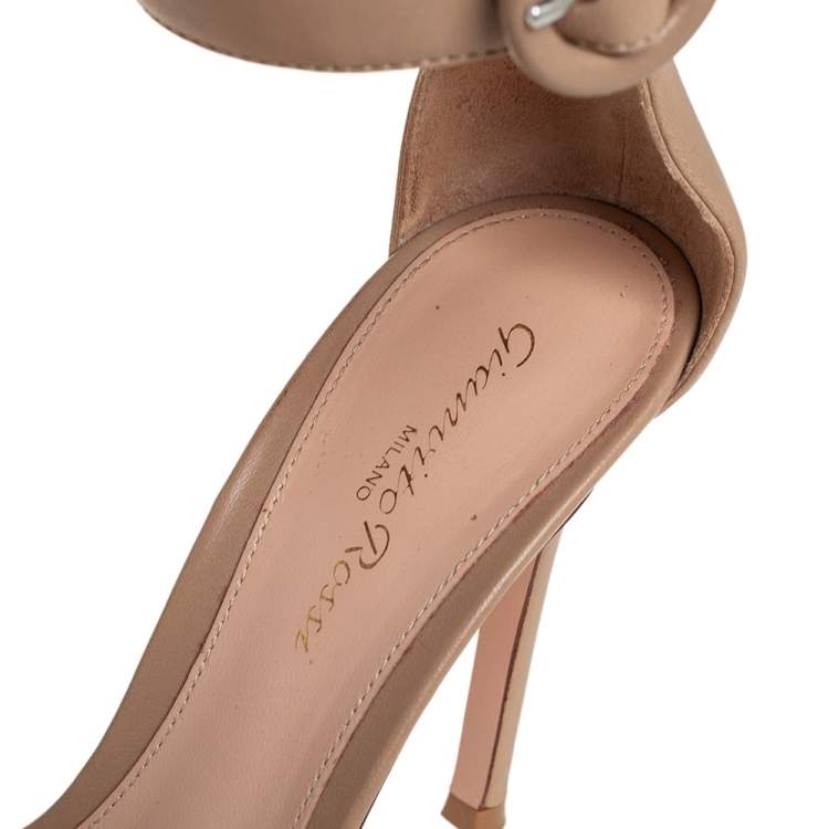 Pre Owned Gianvito Rossi Beige PVC And Leather Ankle Strap Sandals Size 36.5