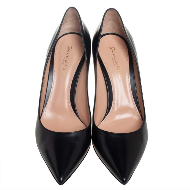 Pre Owned Gianvito Rossi Black Leather Pointed Toe Pumps Size 39.5