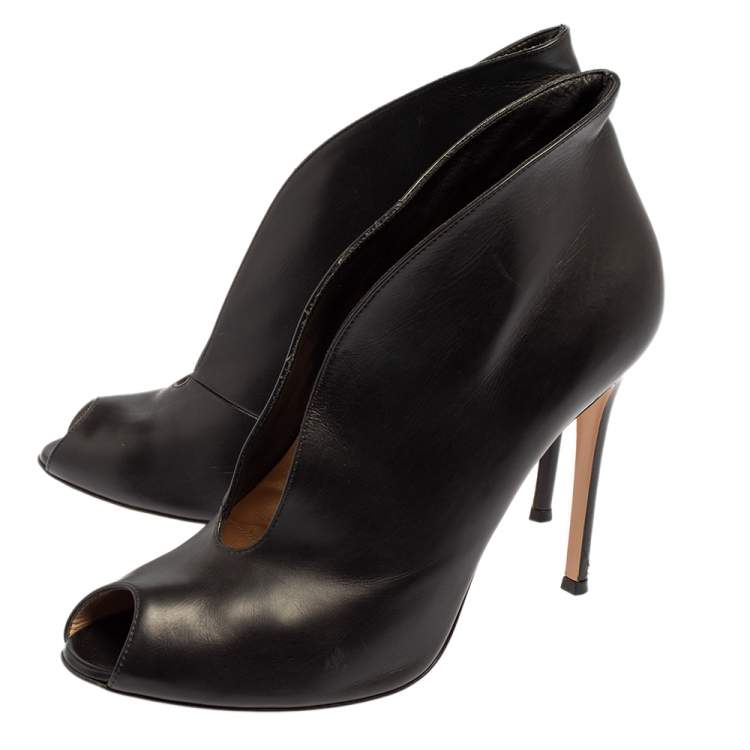 Pre Owned Gianvito Rossi Black Leather Vamp Peep Toe Slip On Booties Size 41