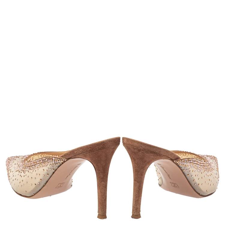 Pre Owned Gianvito Rossi Beige Crystal Embellished Mesh Pointed Toe Mules Size 39