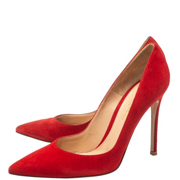 Pre Owned Gianvito Rossi Red Suede Pointed Toe  Pumps Size 39
