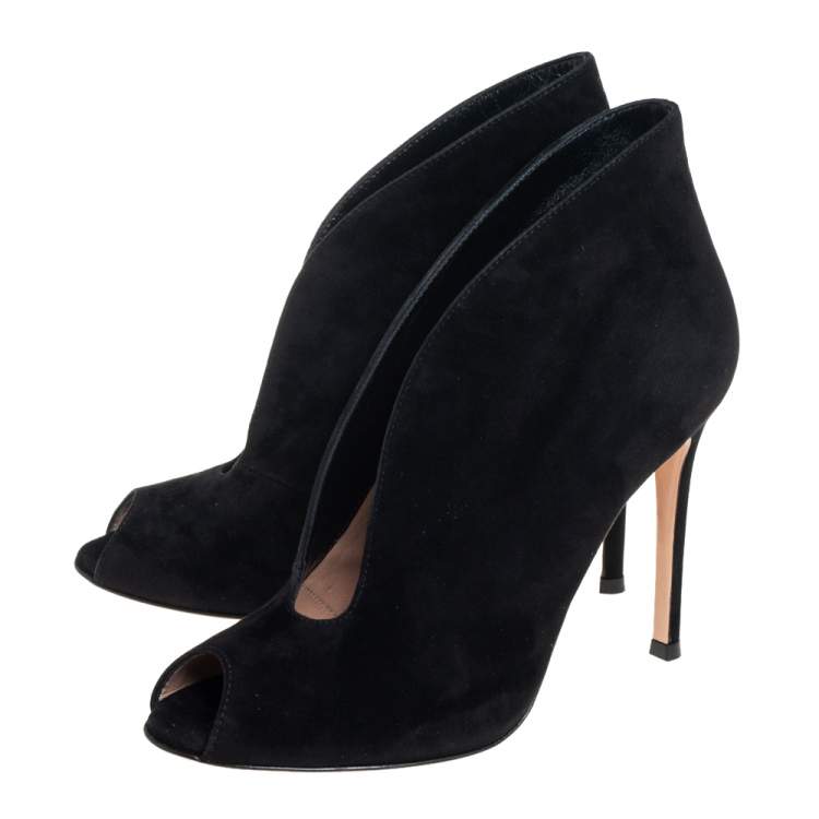 Pre Owned Gianvito Rossi Black Suede Vamp Peep Toe Booties Size 35.5