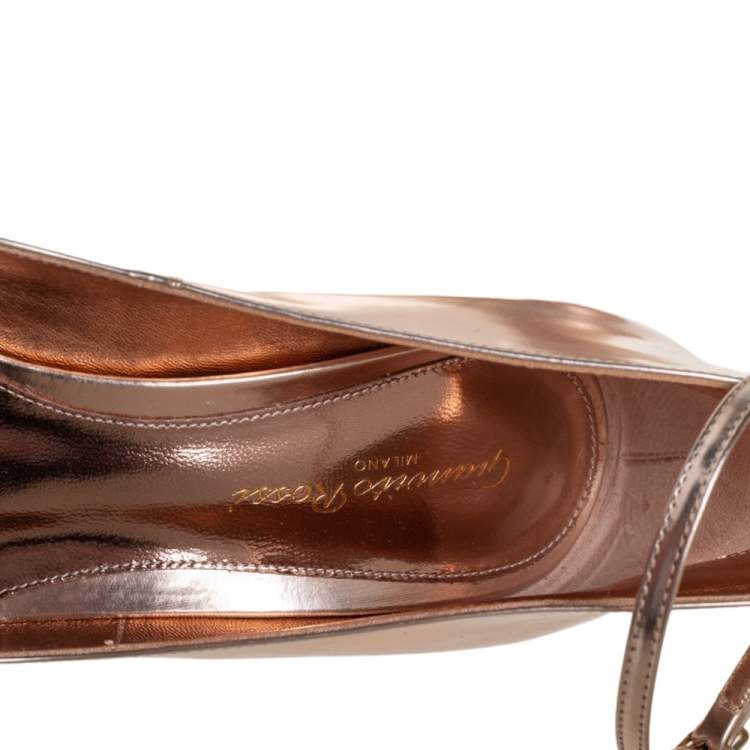 Pre Owned Gianvito Rossi Gold Leather Pointed Toe Ankle Strap Pumps Size 37.5