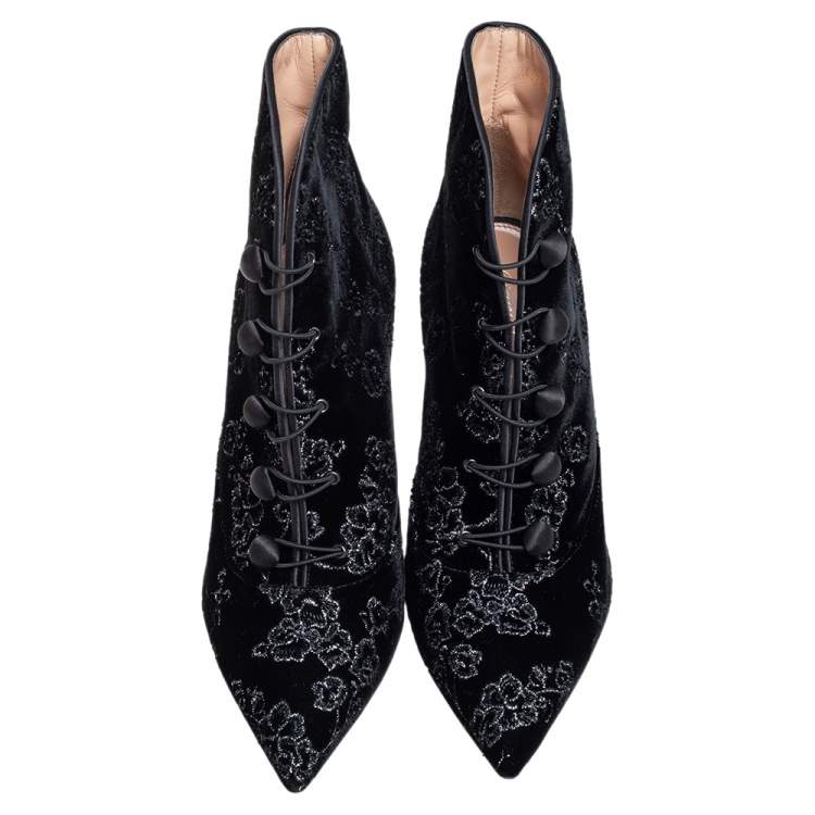 Pre Owned Gianvito Rossi black Velvet Empress Ankle Booties Size 38.5