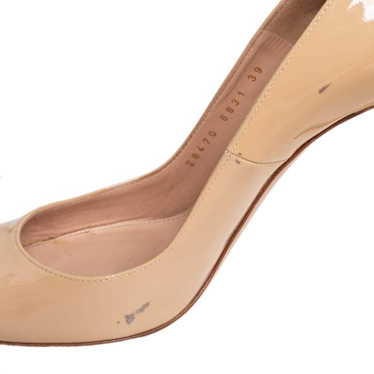 Pre Owned Gianvito Rossi Beige Patent Leather Gianvito Pointed Toe Pumps Size 39
