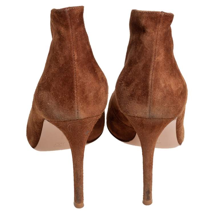 Pre Owned Gianvito Rossi Tan Suede Vamp Booties Size 38.5