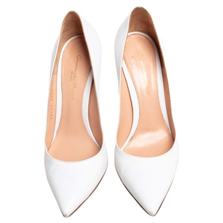 Pre Owned Gianvito Rossi White Leather Pointed Toe Pumps Size 37
