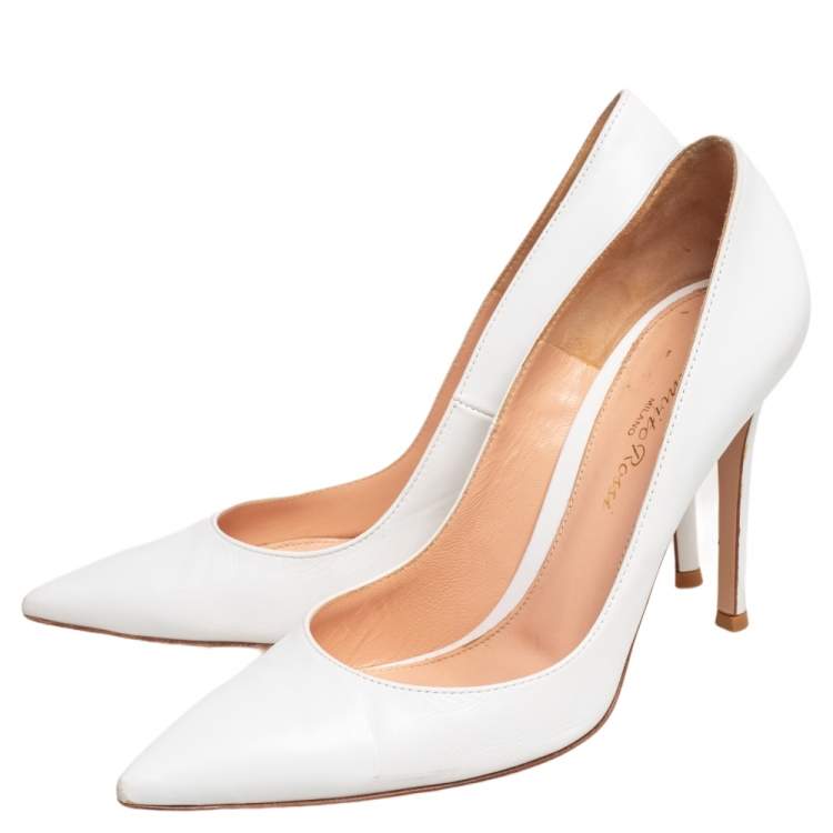 Pre Owned Gianvito Rossi White Leather Pointed Toe Pumps Size 37