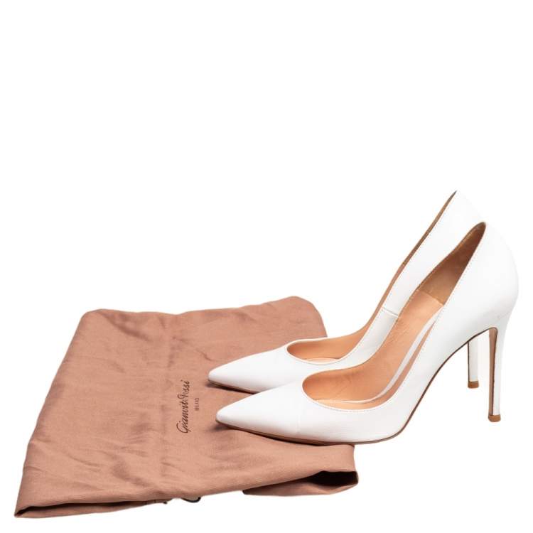 Pre Owned Gianvito Rossi White Leather Pointed Toe Pumps Size 37