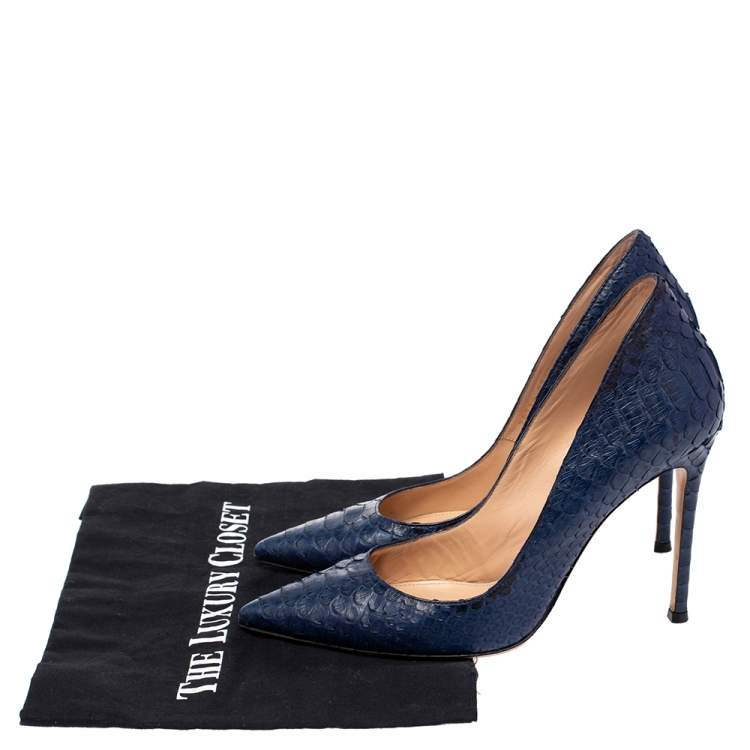 Pre Owned Gianvito Rossi Blue Python Gianvito Pointed Toe Pumps Size 39.5