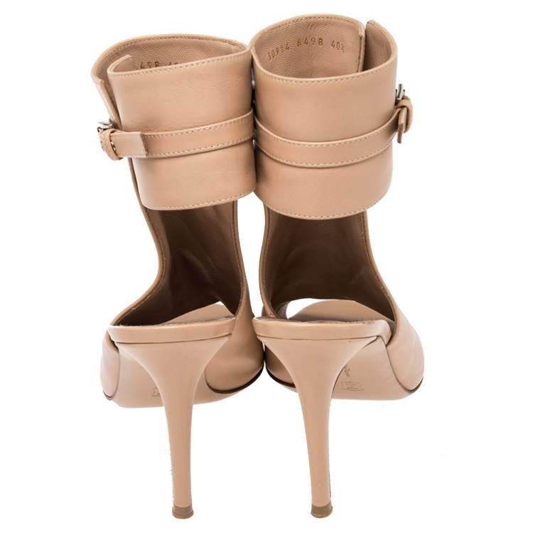 Pre Owned Gianvito Rossi Beige Leather Open Toe Cut Out Ankle Booties Size 40.5