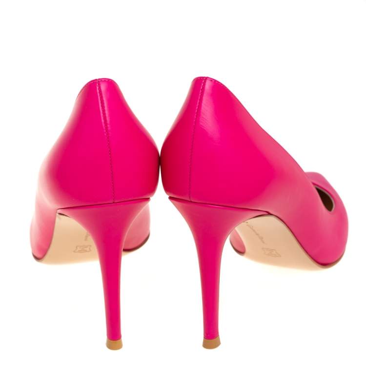 Pre Owned Gianvito Rossi Pink Leather Pointed Toe Pumps Size 41