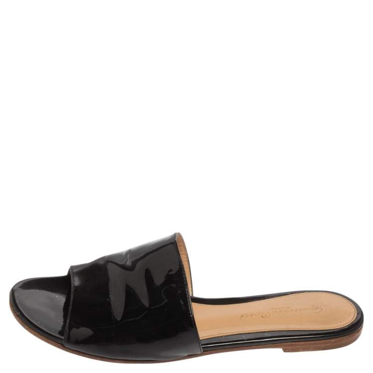Pre Owned Gianvito Rossi Black Patent Leather Flat Slides Size 36.5