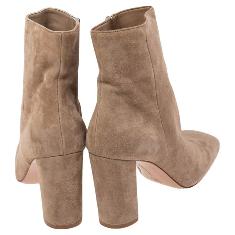 Pre Owned Gianvito Rossi Beige Suede Ankle Boots Size 40