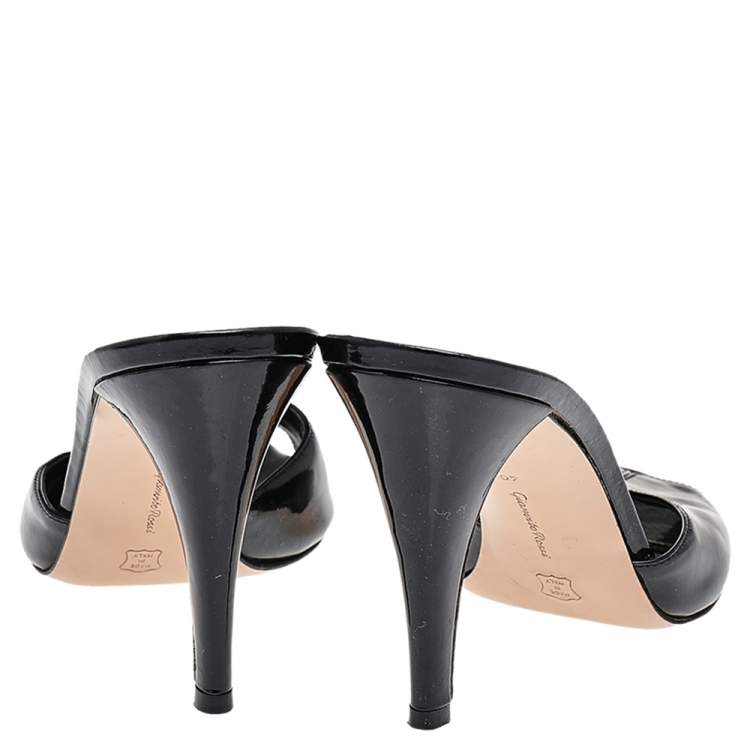 Pre Owned Gianvito Rossi Black Patent Leather Slide Sandals Size 40