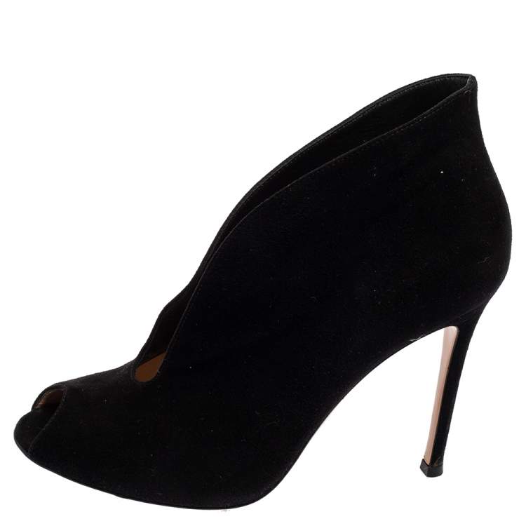 Pre Owned Gianvito Rossi Black Suede Vamp Peep Toe Booties Size 37