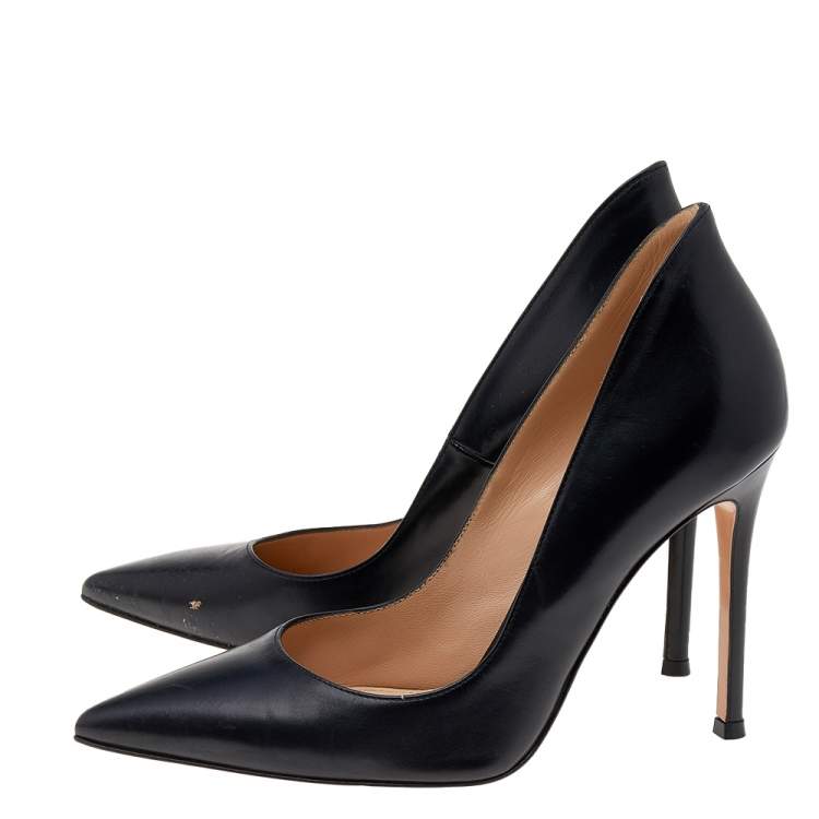 Pre Owned Gianvito Rossi Black Leather Pointed Toe Pumps Size 36.5