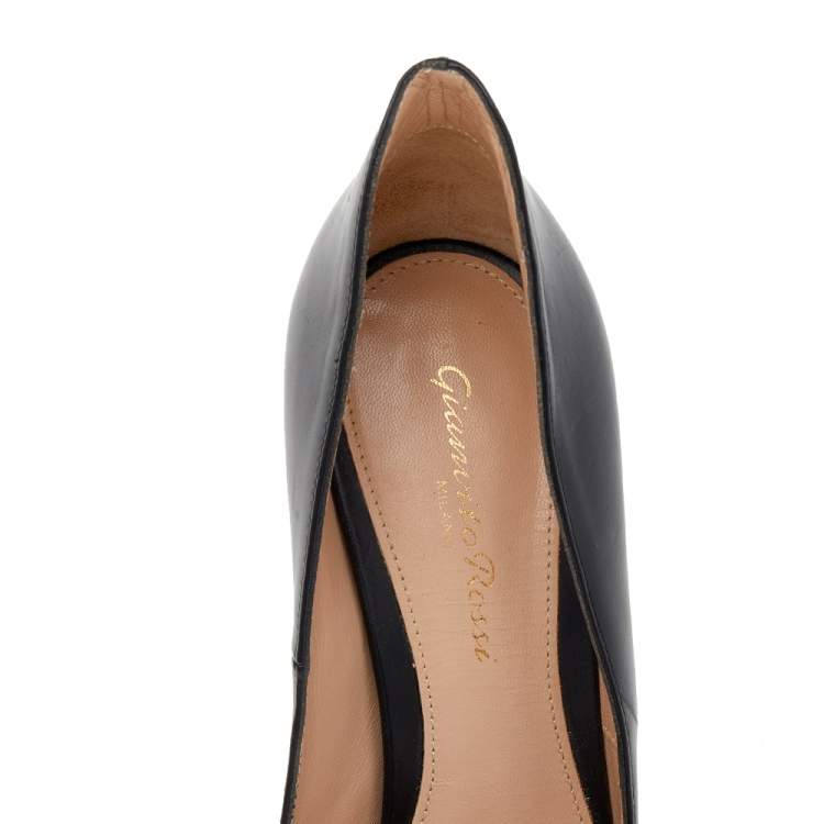 Pre Owned Gianvito Rossi Black Leather Pointed Toe Pumps Size 36.5