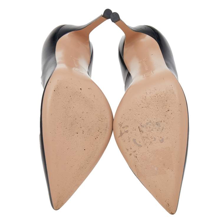 Pre Owned Gianvito Rossi Black Leather Pointed Toe Pumps Size 36.5