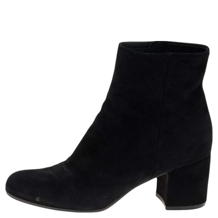 Pre Owned Gianvito Rossi Black Suede Ankle Boots Size 37