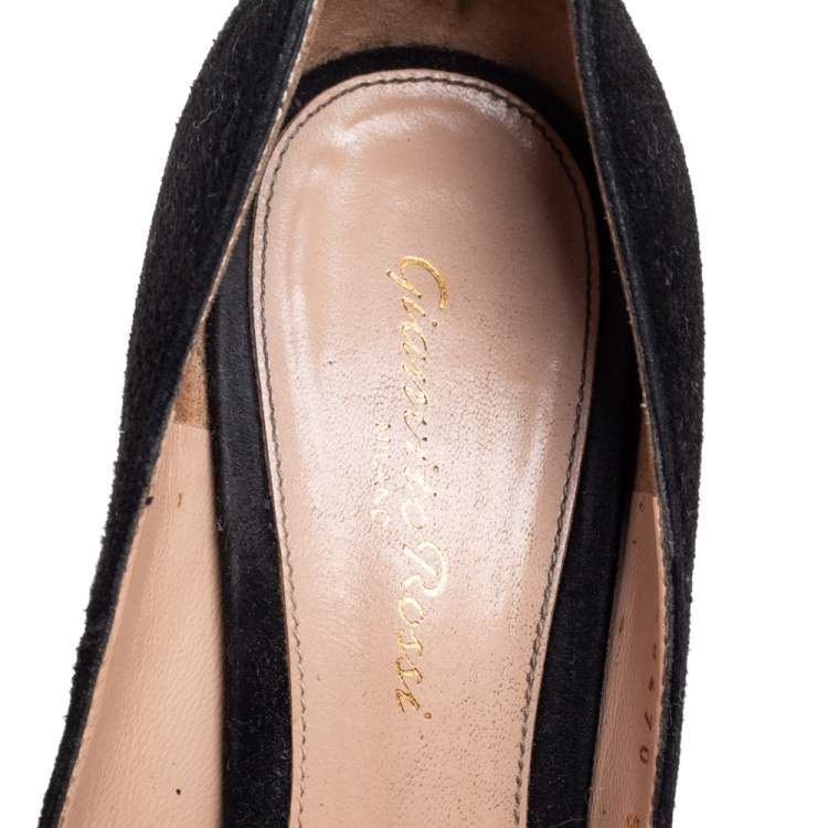 Pre Owned Gianvito Rossi Black Suede Pointed-Toe Pumps Size 38