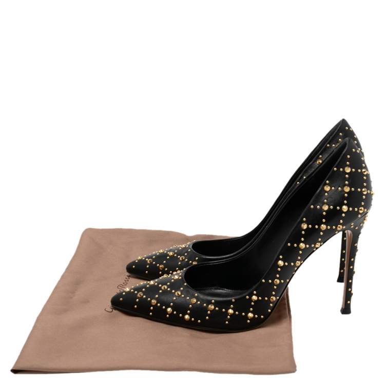 Pre Owned Gianvito Rossi Black Studded Leather Pointed-Toe Pumps Size 39.5