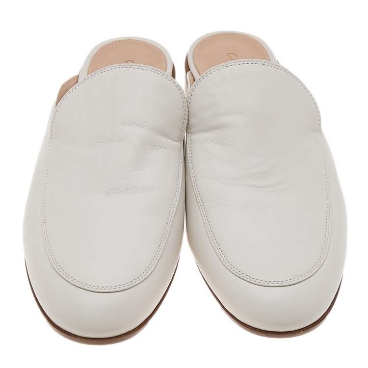 Pre Owned Gianvito Rossi White Leather Palau Slip On Mules Size 39