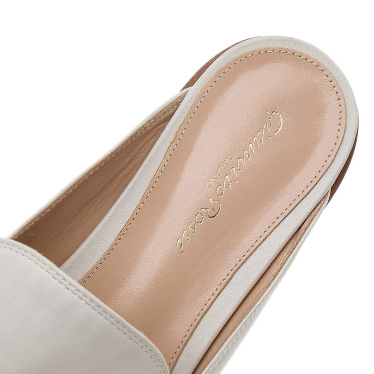 Pre Owned Gianvito Rossi White Leather Palau Slip On Mules Size 39