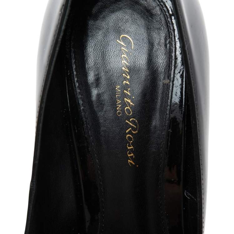 Pre Owned Gianvito Rossi Black Patent Leather Pointed-Toe Pumps Size 40